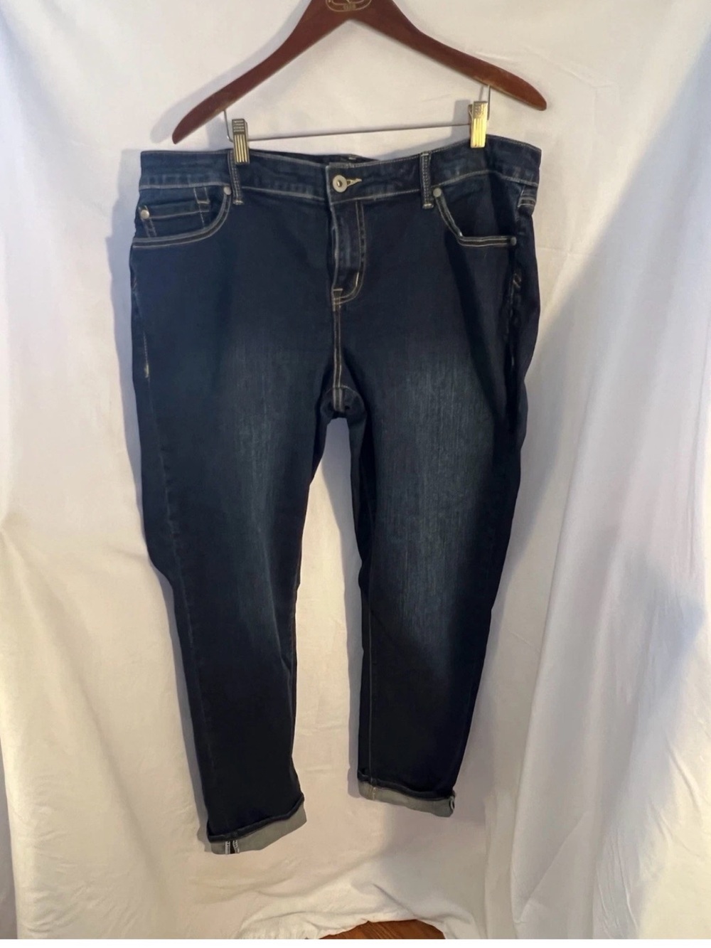 torrid Indigo Boyfriend Straight Jeans with Cuffed Hem 18XT